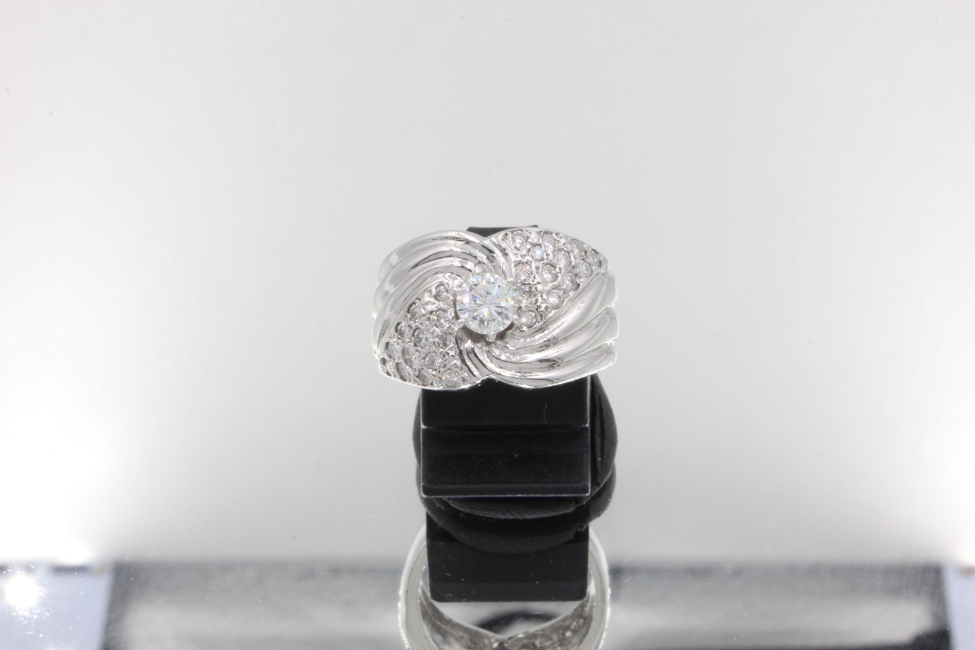 設計款 0.42ct 優雅淑女鑽戒