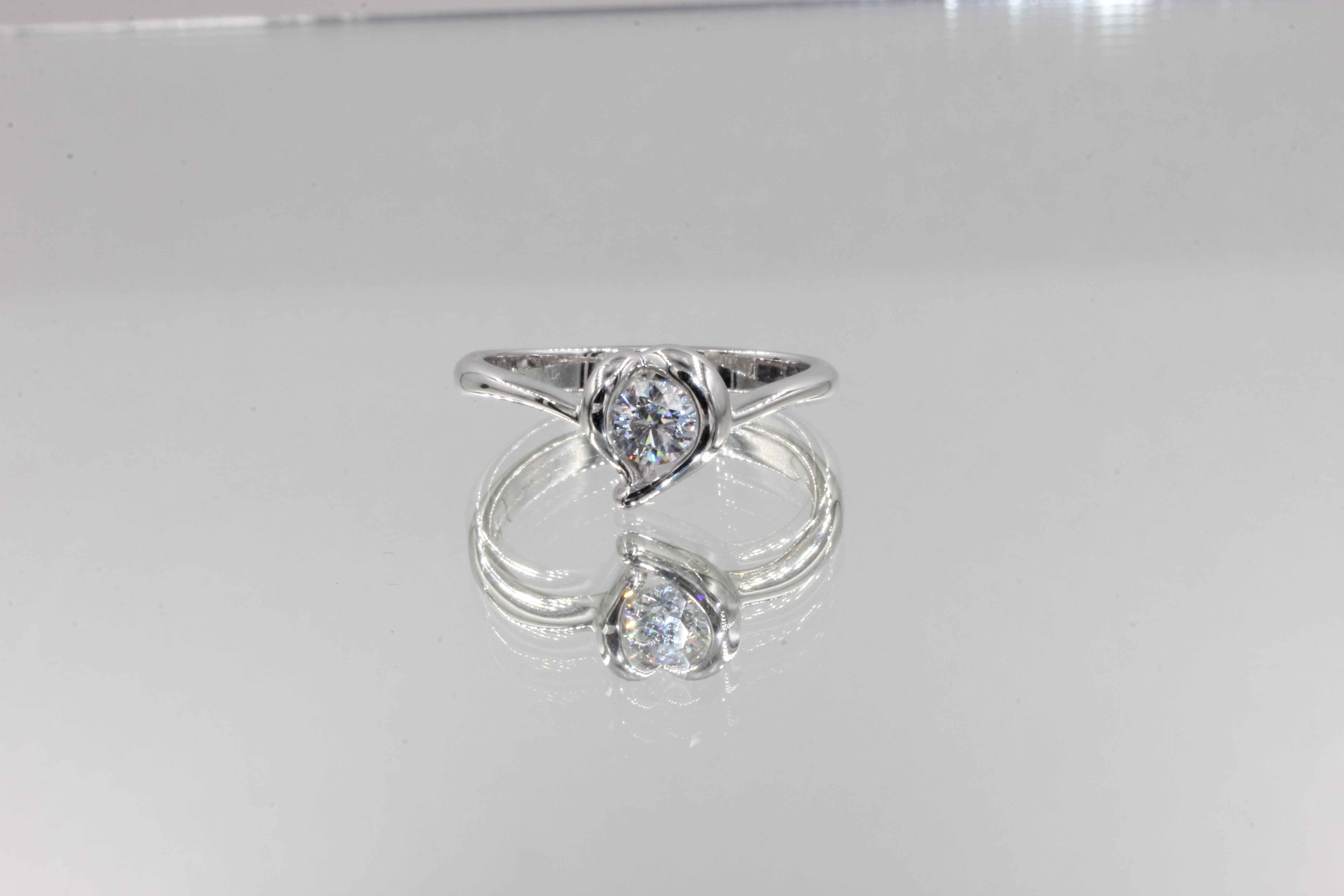 0.32ct 優雅簡約淑女鑽戒